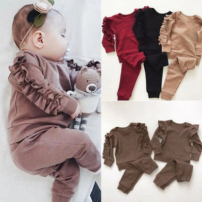 Newborn Baby 2-Piece Set – Ruffled Long Sleeve Sweatshirt & Pants