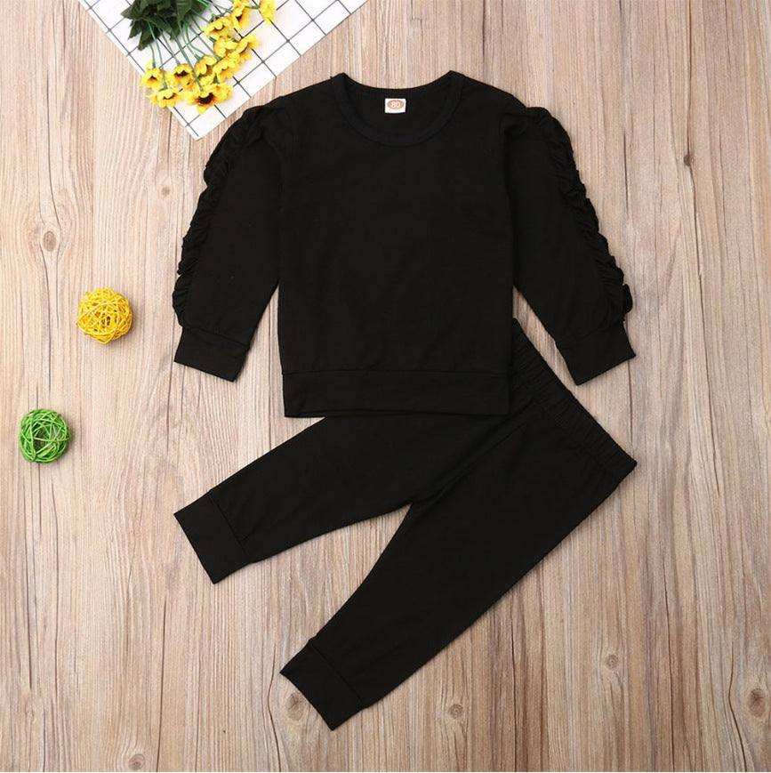 Newborn Baby 2-Piece Set – Ruffled Long Sleeve Sweatshirt & Pants