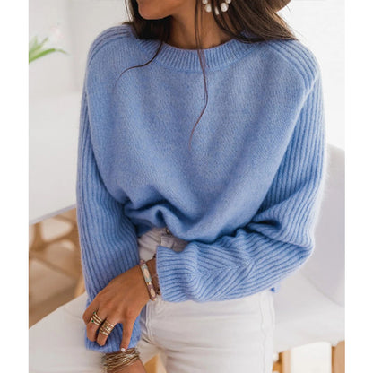 "European Milk Blue Sweater – Casual Chic Knitwear with Round Collar & Long Sleeves!"